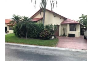 270 SW 113th Terrace, Pembroke Pines, FL 33025, Sold 05/18/22