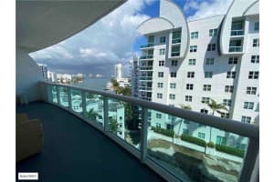 7900 Harbor Island Dr APT 910, North Bay Village, FL 33141, Sold 04/29/22