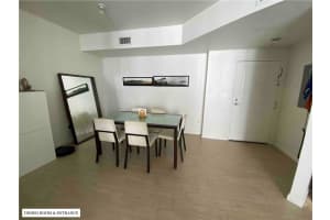 7900 Harbor Island Dr APT 910, North Bay Village, FL 33141, Sold 04/29/22