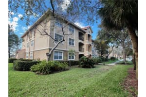 11700 SW 2nd St, Pembroke Pines, FL 33025, Sold 03/23/22