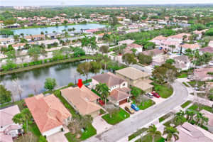 13477 NW 7th St, Plantation, FL 33325, Sold 04/29/22