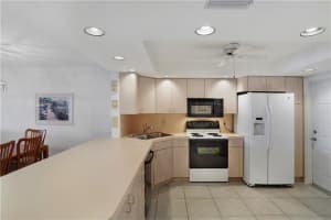 3121 NE 51st St #203e, Fort Lauderdale, FL 33308, Sold 04/08/22