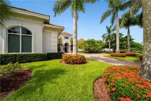 3111 Lake Ridge Ln, Weston, FL 33332, Sold 04/08/22