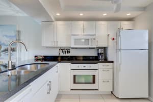 1537 E Hillsboro Blvd APT 439, Deerfield Beach, FL 33441, Sold 05/23/22