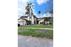8795 SW 56th Pl, Cooper City, FL 33328, Sold 04/25/22