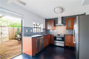 345 City View Dr #345, Fort Lauderdale, FL 33311, Sold 04/13/22