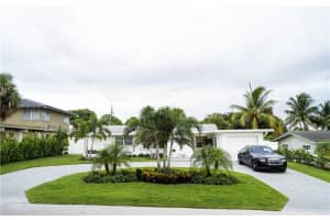 464 NW 11th St, Boca Raton, FL 33432, Sold 06/06/22