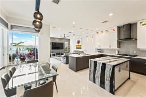 9980 Edgewater Ct, Parkland, FL 33076, Sold 06/15/22