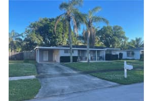 680 Fairway Dr, Plantation, FL 33317, Sold 05/19/22