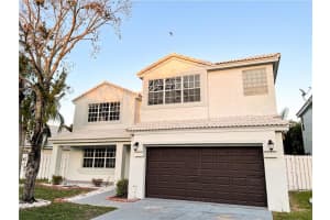 1127 SW 104th Way, Pembroke Pines, FL 33025, Sold 04/22/22
