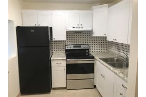 600 Village Green Ct APT 222, Palm Springs, FL 33461, Sold 06/10/22