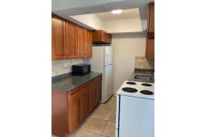 513 SW 2ND CT 3, Pompano Beach, FL 33060 - MLS#F10321437