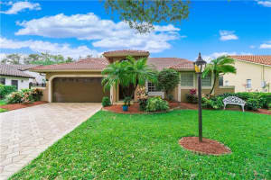 10070 NW 56th St, Coral Springs, FL 33076, Sold 04/11/22