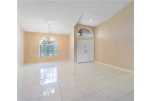 10070 NW 56th St, Coral Springs, FL 33076, Sold 04/11/22