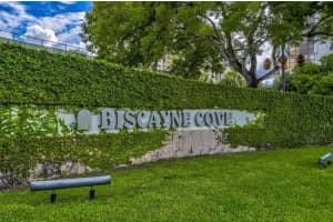 18181 NE 31st Ct APT 2101, Aventura, FL 33160, Sold 05/25/22