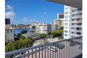 137 Golden Isles Dr APT 609, Hallandale Beach, FL 33009, Sold 05/16/22
