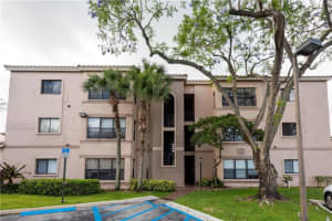 2866 S University Dr APT 5302, Davie, FL 33328, Sold 05/05/22