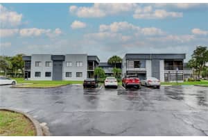 9925 NW 68th Pl APT 206, Tamarac, FL 33321, Sold 04/14/22