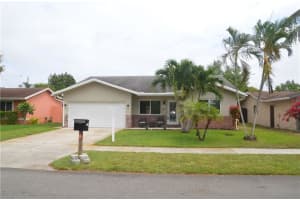 378 SW 30th Terrace, Deerfield Beach, FL 33442, Sold 04/25/22