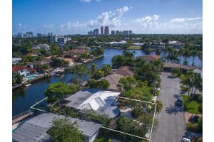 2207 NE 16th Ct, Fort Lauderdale, FL 33305, Sold 06/22/22