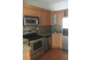 7400 W 20th Ave APT 101, Hialeah, FL 33016, Sold 12/12/22