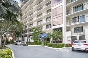 2300 NE 33rd Ave APT 406, Fort Lauderdale, FL 33305, Sold 04/20/22