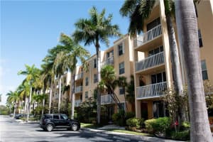 1450 SE 3rd Ave APT 303, Dania Beach, FL 33004, Sold 04/08/22