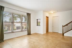 2617 NE 14th Ave APT 113, Oakland Park, FL 33334, Sold 04/11/22