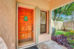 1876 NW 94th Ave, Plantation, FL 33322, Sold 04/29/22