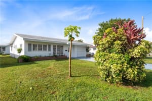 6812 NW 76th St, Tamarac, FL 33321, Sold 05/05/22