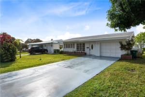 6812 NW 76th St, Tamarac, FL 33321, Sold 05/05/22
