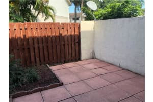 2720 S Oakland Forest Dr APT 908, Oakland Park, FL 33309, Sold 04/29/22