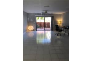 2720 S Oakland Forest Dr APT 908, Oakland Park, FL 33309, Sold 04/29/22