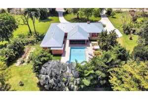 14151 SW 26th St, Davie, FL 33325, Sold 04/29/22