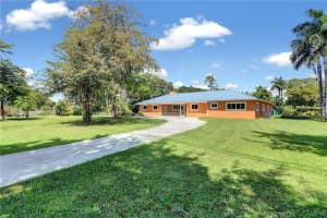 14151 SW 26th St, Davie, FL 33325, Sold 04/29/22