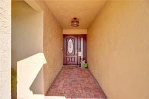 10380 Welleby Isles Ln, Sunrise, FL 33351, Sold 05/23/22