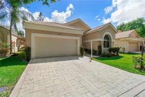5052 NW 95th Dr, Coral Springs, FL 33076, Sold 06/02/22