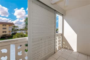 1893 S Ocean Dr APT 303, Hallandale Beach, FL 33009, Sold 04/12/22