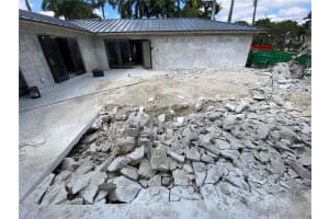 2542  Laguna Dr, Fort Lauderdale, FL 33316 Sold 01/02/24