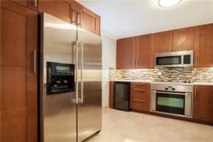 321 SE 3rd St APT 602, Dania Beach, FL 33004, Sold 06/01/22
