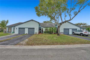8017 NW 100th Way, Tamarac, FL 33321, Sold 04/20/22
