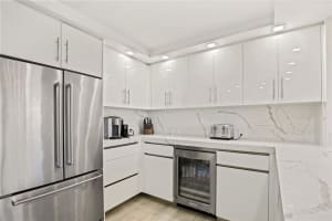 4900 N Ocean Blvd APT 410, Lauderdale-By-The-Sea, FL 33308, Sold 05/16/22