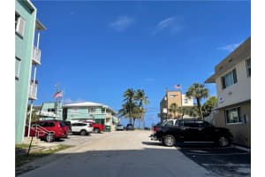 1601 S Ocean Dr APT 203, Hollywood, FL 33019, Sold 05/02/22