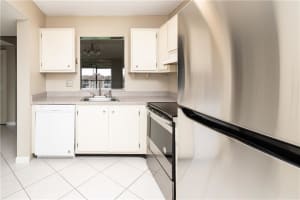 7980 NW 50th St #405, Lauderhill, FL 33351, Sold 04/19/22