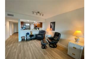 520 SE 12th St APT 403, Dania Beach, FL 33004, Sold 05/03/22