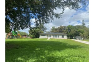 14391 SW 20th St, Davie, FL 33325, Sold 05/04/22