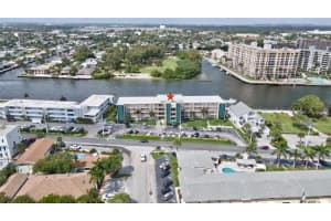 1111 N Riverside Dr APT 305, Pompano Beach, FL 33062, Sold 04/15/22