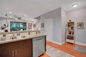 3810 Tree Top Dr #3810, Weston, FL 33332, Sold 04/25/22