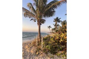 2302 Bay Dr, Pompano Beach, FL 33062, Sold 06/15/22