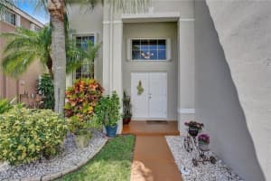 250 Somerset Way, Weston, FL 33326, Sold 05/09/22